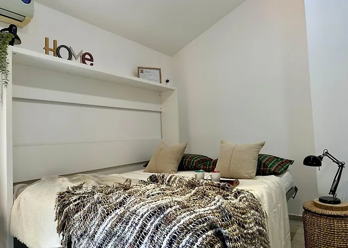 Eleonora House בית נופש *