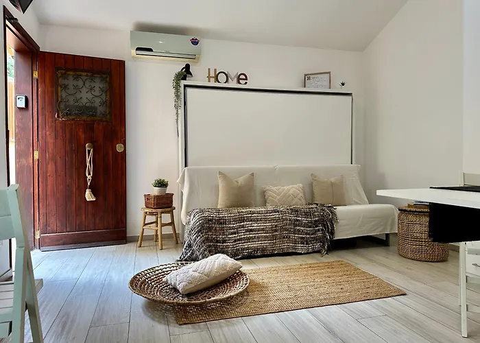 Eleonora House בית נופש *